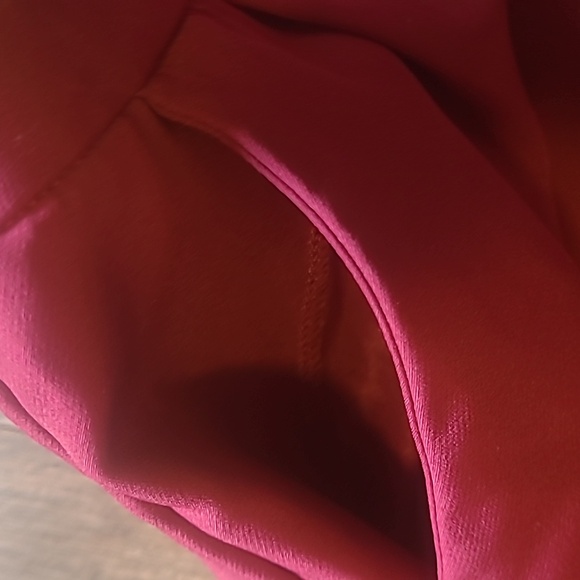 Dynamite Fushia Mini Skirt - Size Small - Picture 4 of 4